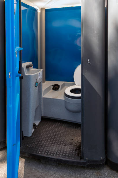 Best Construction site porta potty rental  in Seneca Knolls, NY
